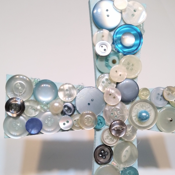 Hand crafted tramp art free-standing wood cross. Decorative cross. - Picture 7 of 8